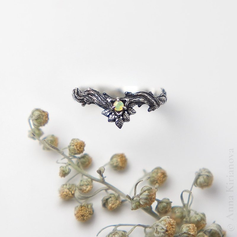 Twig Ring with Natural Opal - 戒指 - 纯银 银色