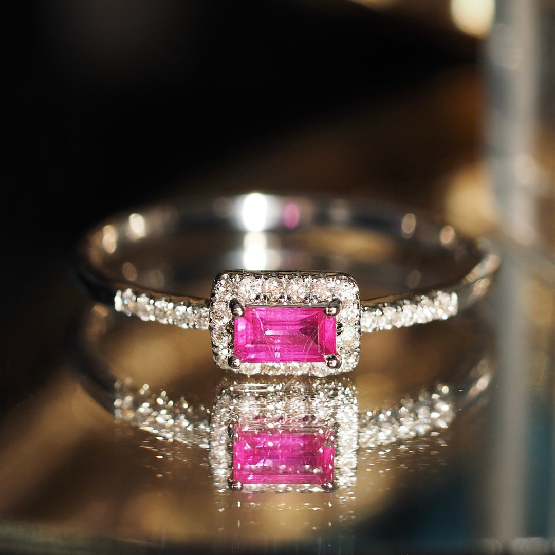 18K金红宝石长方形钻石戒指 18K Gold Ruby Baguette Diamond Rin - 戒指 - 贵金属 