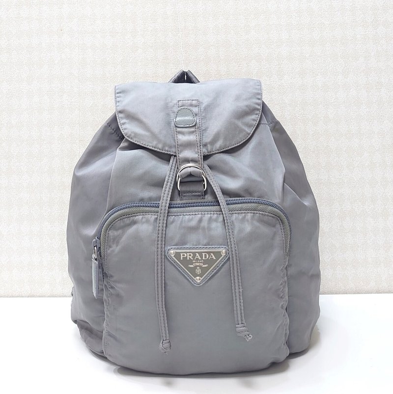 绝版古董品 Prada 银灰色银标双肩包 后背包 背囊 中古包 二手包 - 后背包/双肩包 - 防水材质 灰色