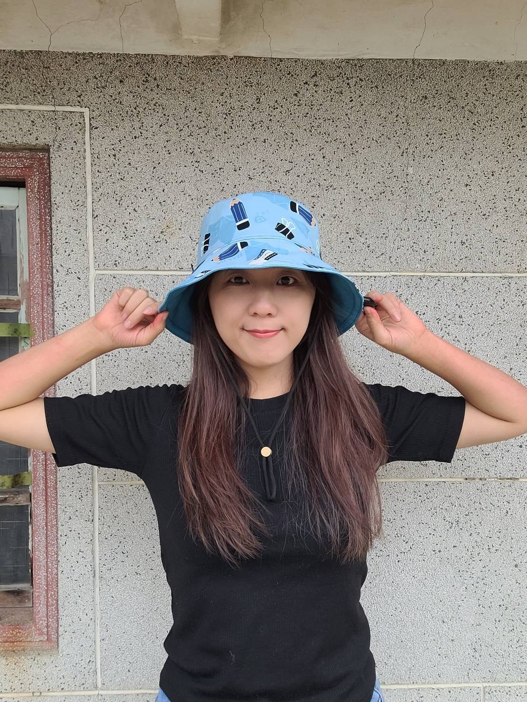 吱吱札札/手工双面渔夫帽-我是文具控(蓝) - 帽子 - 棉．麻 白色