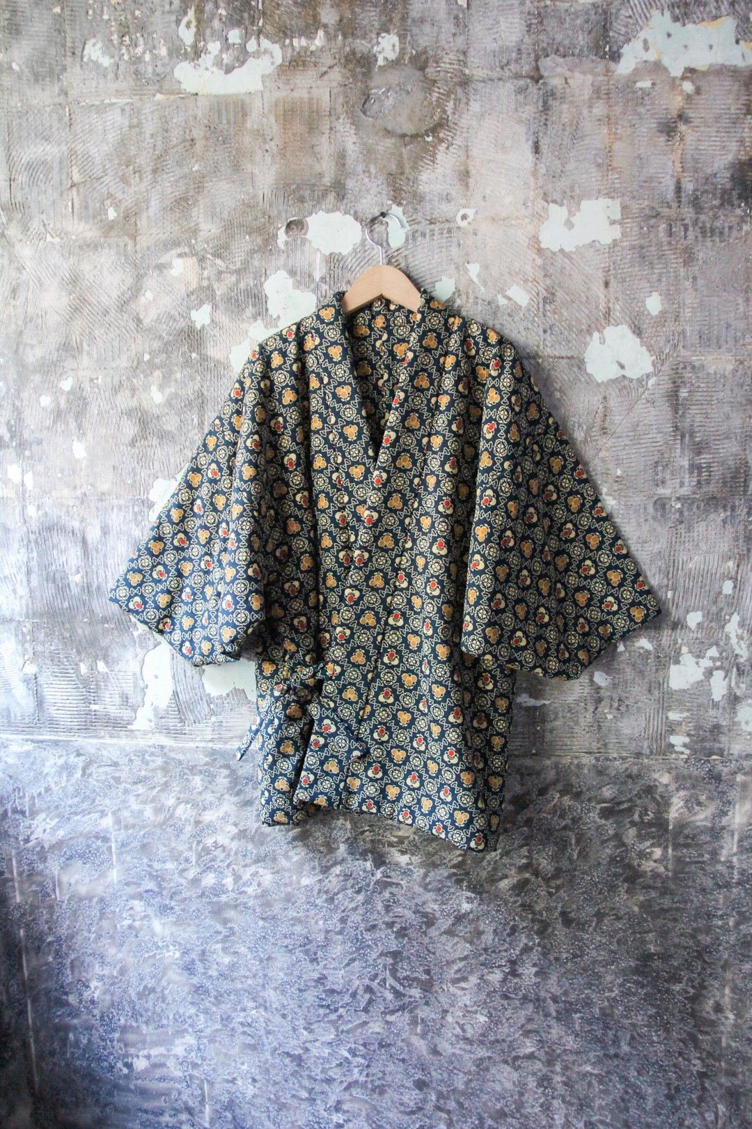 袅袅百货公司-Vintage 日式蓝黄花纹半缠 羽织 外套 - 女装休闲/机能外套 - 其他材质 