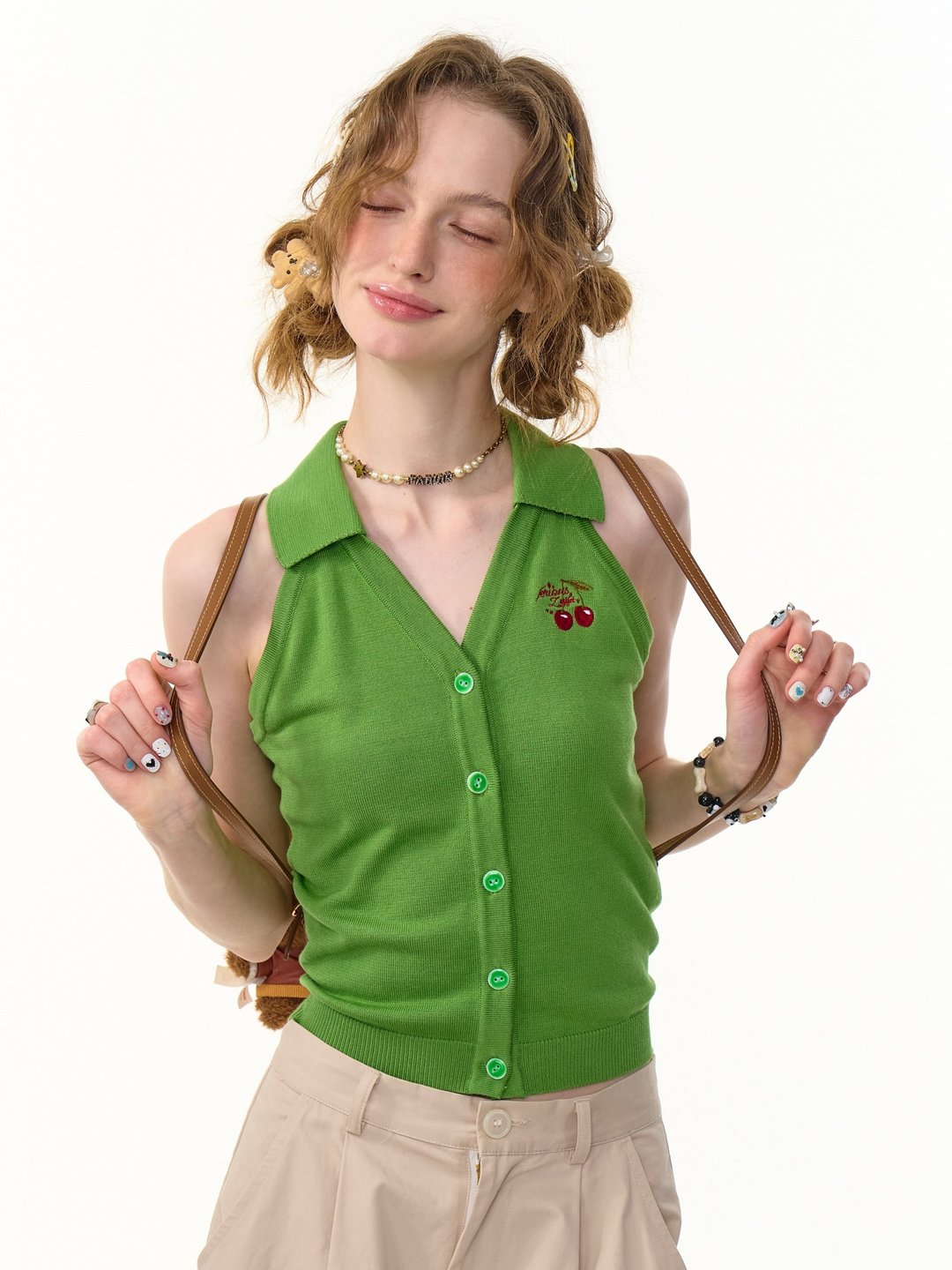 ziziFei夏季无袖上衣短款外穿樱桃刺绣修身polo领开衫针织背心女 - 女装背心 - 其他材质 
