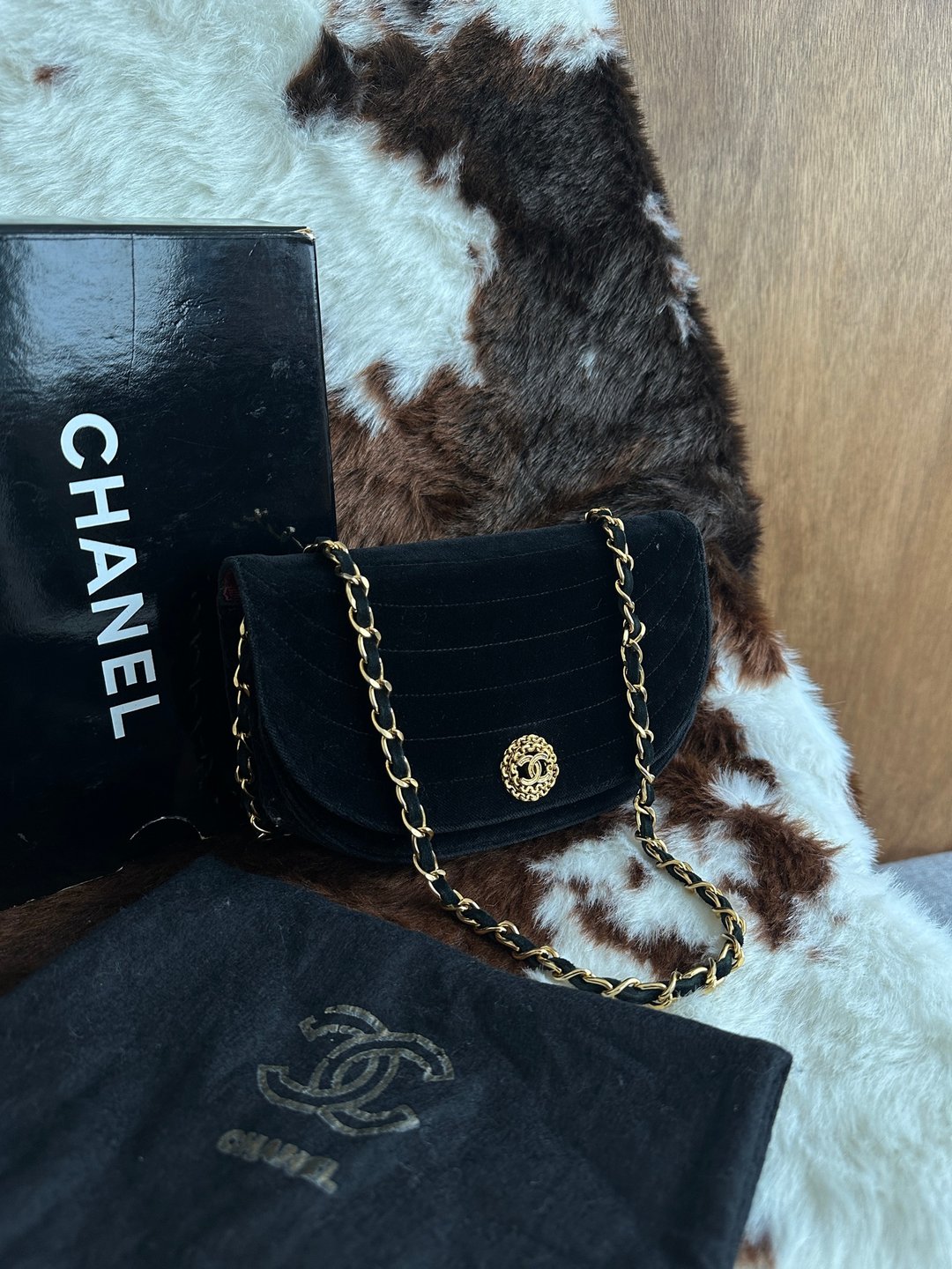 中古包 CHANEL 香奈儿 天鹅绒雕花 CC 扣肩背包 - 手提包/手提袋 - 其他材质 黑色