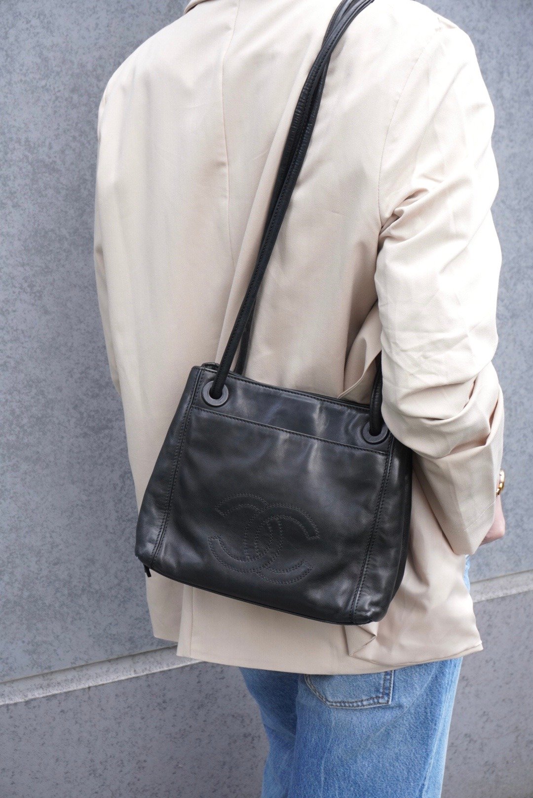 【日本直送 名牌中古包】CHANEL 香奈儿 黑色 绗缝缀饰 压印 LOGO 皮革 流苏 vintage 古董包 5swwjx - 侧背包/斜挎包 - 真皮 黑色