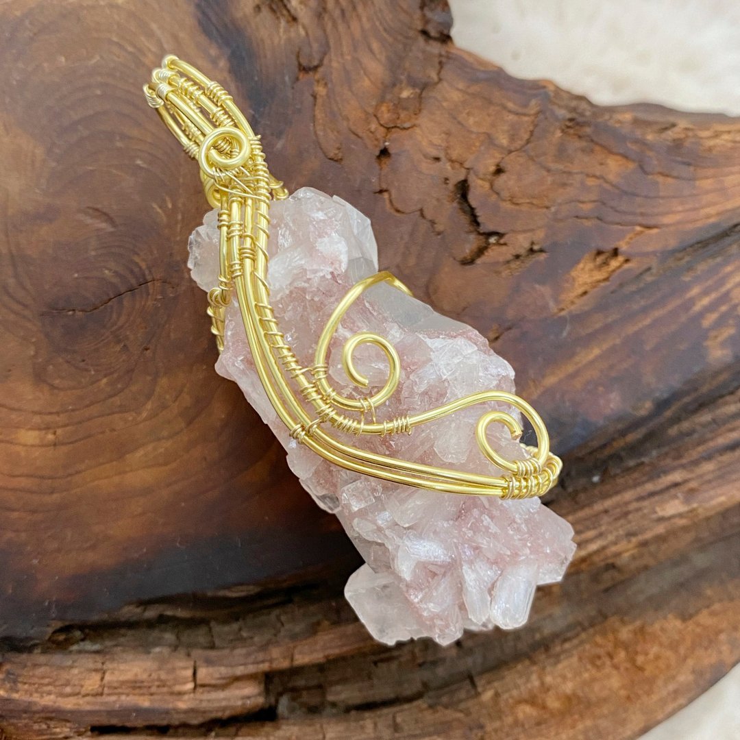 【高阶晶簇】粉色鱼眼石项链 / 手工编织 - 项链 - 水晶 粉红色