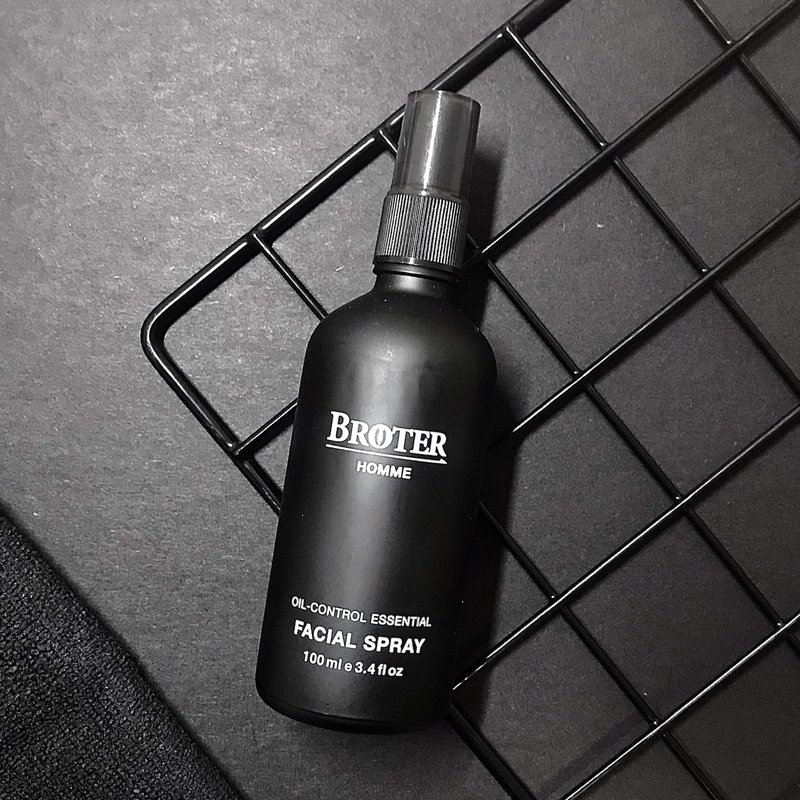 极效控油精华喷雾100mL | 控油必备小黑喷 - 男性清洁护肤品 - 玻璃 黑色