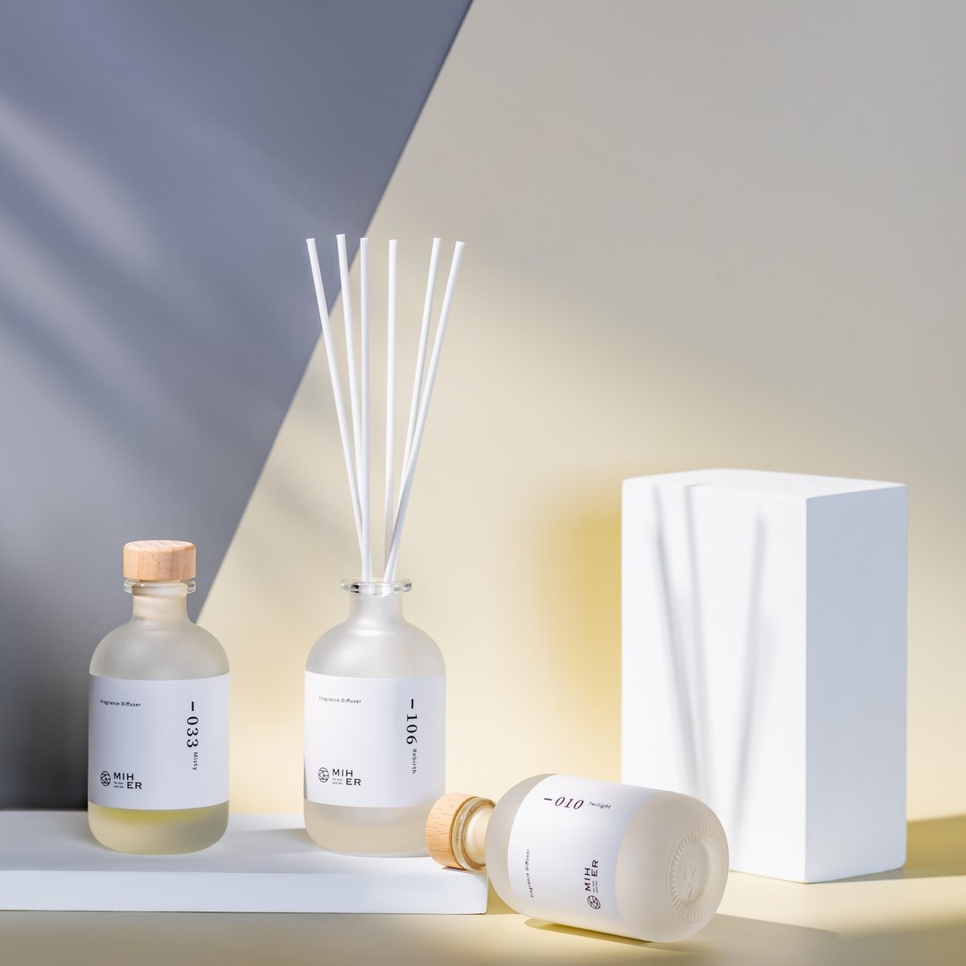 MIHER茉荷 香氛室内扩香瓶200ml 中性、果香、木质调 - 香薰/精油/线香 - 其他材质 白色