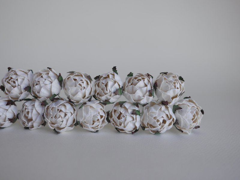 纸花，DIY 用品 25 片桑葚牡丹，尺寸 3.5 厘米，白色 - 其他 - 纸 白色