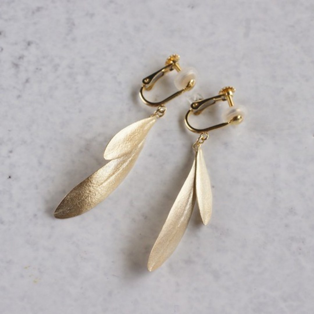 Olive leaves earrings [EP047K10] - 耳环/耳夹 - 其他金属 