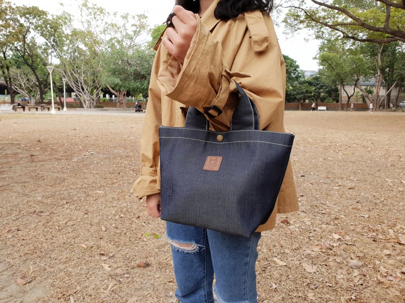 厚手提小包-牛仔蓝 - 手提包/手提袋 - 棉．麻 蓝色