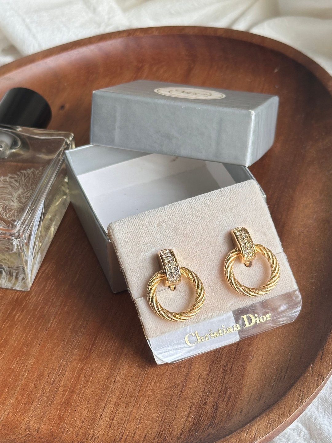 Vintage Christian Dior 闪石纽纹金圈耳夹 - 耳环/耳夹 - 其他金属 