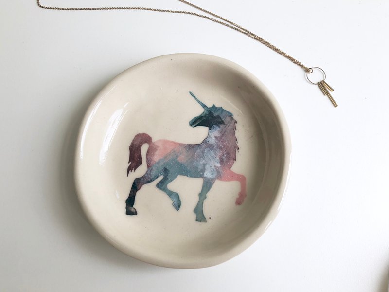 甜美餐桌 星空独角兽陶瓷小碟 - 浅碟/小碟子 - 瓷 白色