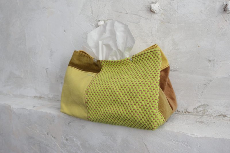 点点手做拼布卫生纸套 - 纸巾盒 - 其他人造纤维 多色