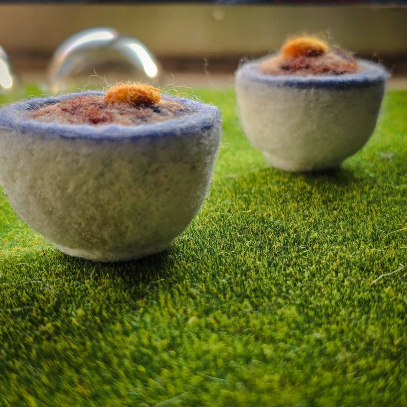 羊毛毡 碗粿钥匙圈(单颗含压克力球) - 钥匙链/钥匙包 - 羊毛 卡其色