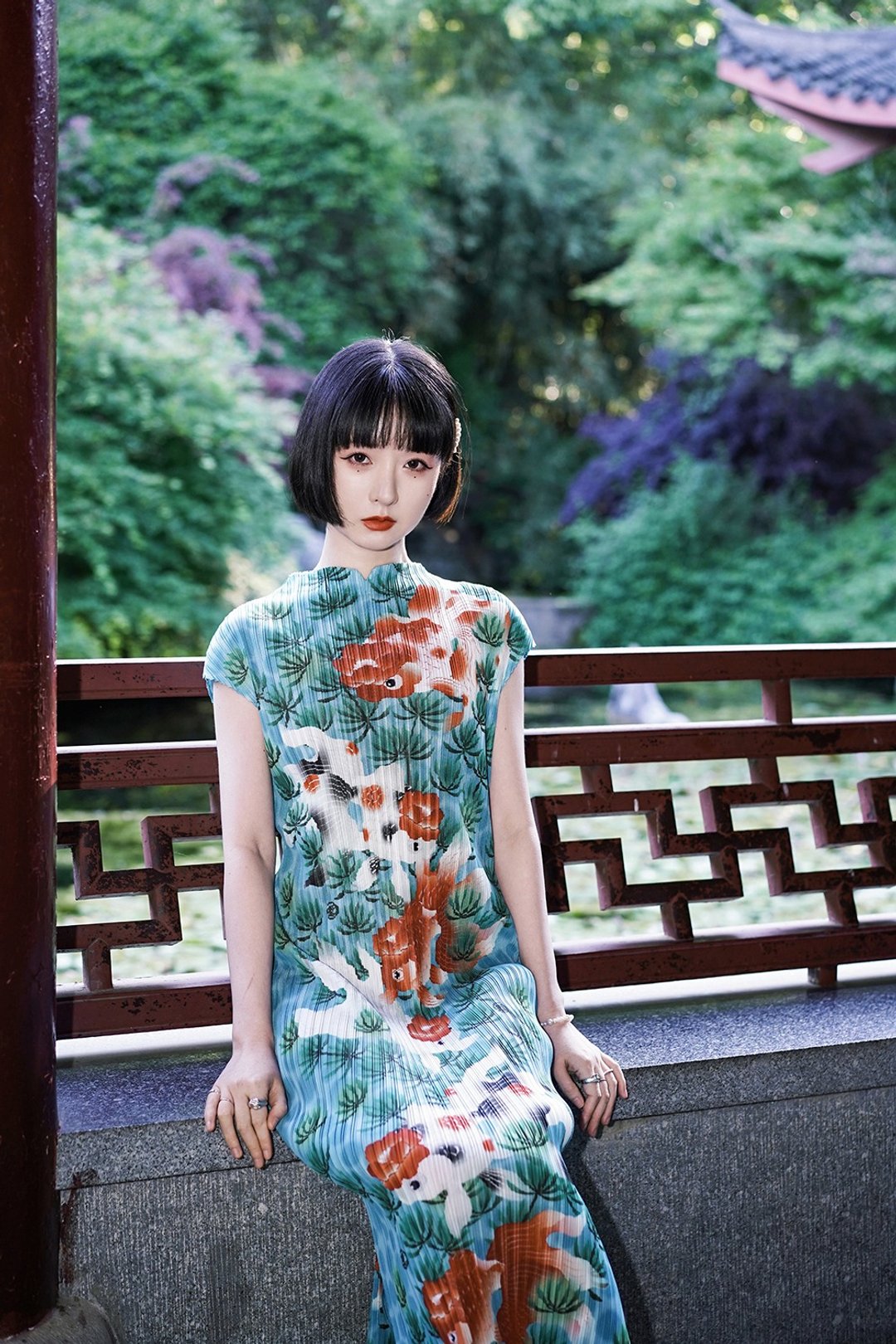 中华风金鱼图案摩登新中式连衣裙蓝色复古长款连衣裙夏日写真出片 - 洋装/连衣裙 - 聚酯纤维 多色