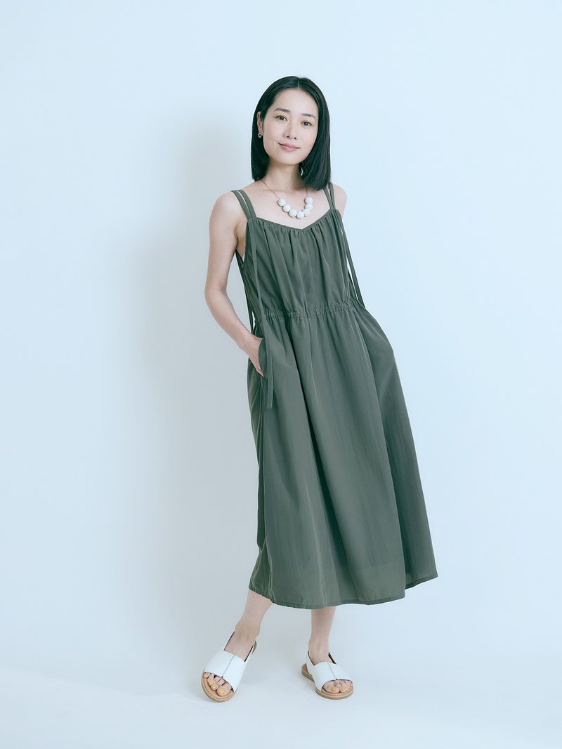 PINKOI ONLY 未来生活双肩带洋装-想见 - 裙子 - 聚酯纤维 绿色