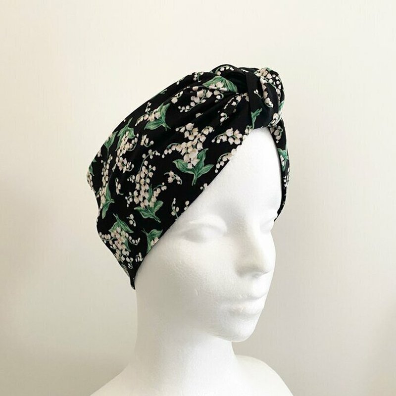 Can be used as a turban or a scarf Various uses 100% cotton Natural materials - 发带/发箍 - 棉．麻 黑色