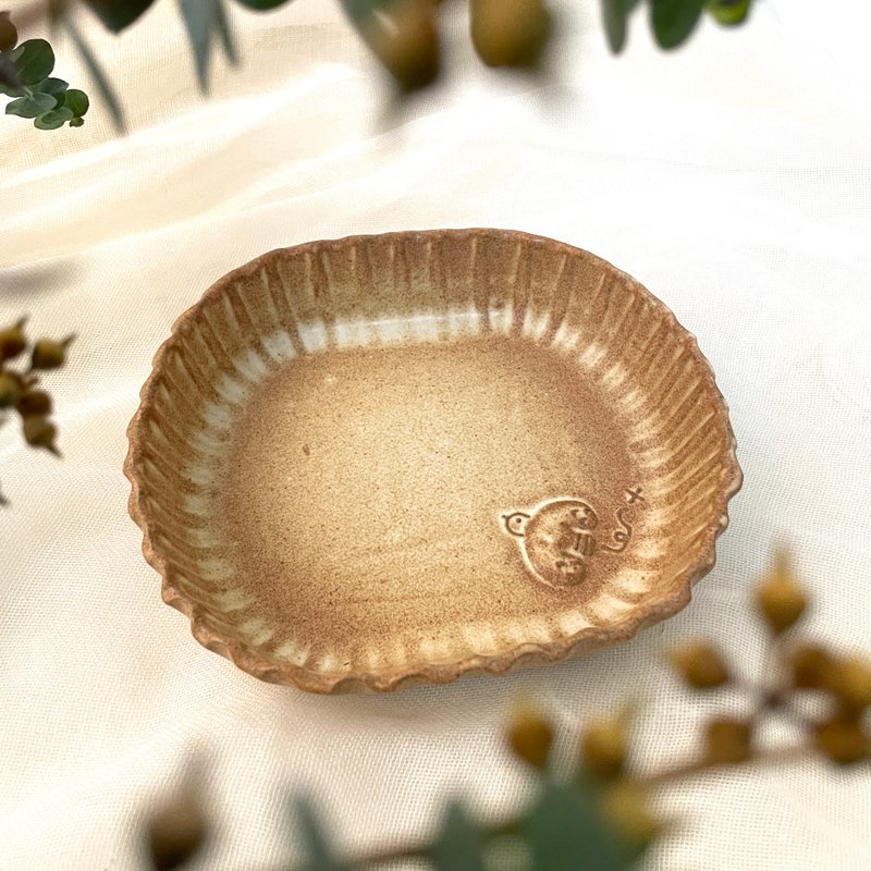 【 小丸 森林 浮雕 】 饼干釉色  波波 浮雕 深皿  盘 - 盘子/餐盘/盘架 - 陶 咖啡色