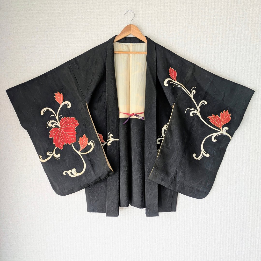 日本 Vintage 羽织 正绢 黑 驹绣 唐草纹 一纹 古布 时代布 独一无二 大正浪漫 和洋混搭 - 女装休闲/机能外套 - 丝．绢 黑色