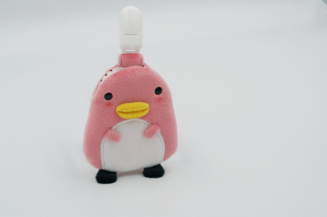 Bucute粉红咚咚企鹅护身符.御守套.平安符袋/宝宝专用/手工制作/弥月礼物 - 满月礼盒 - 聚酯纤维 粉红色