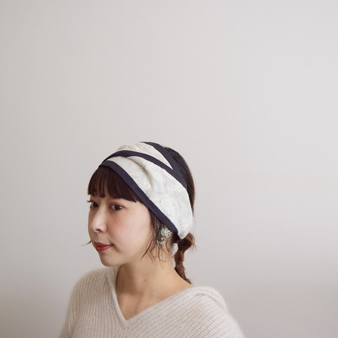 Paisley Botanical Embroidery Change Flat Turban Ivory Brown Hair Band Hair Accessory - 发饰 - 棉 咖啡色