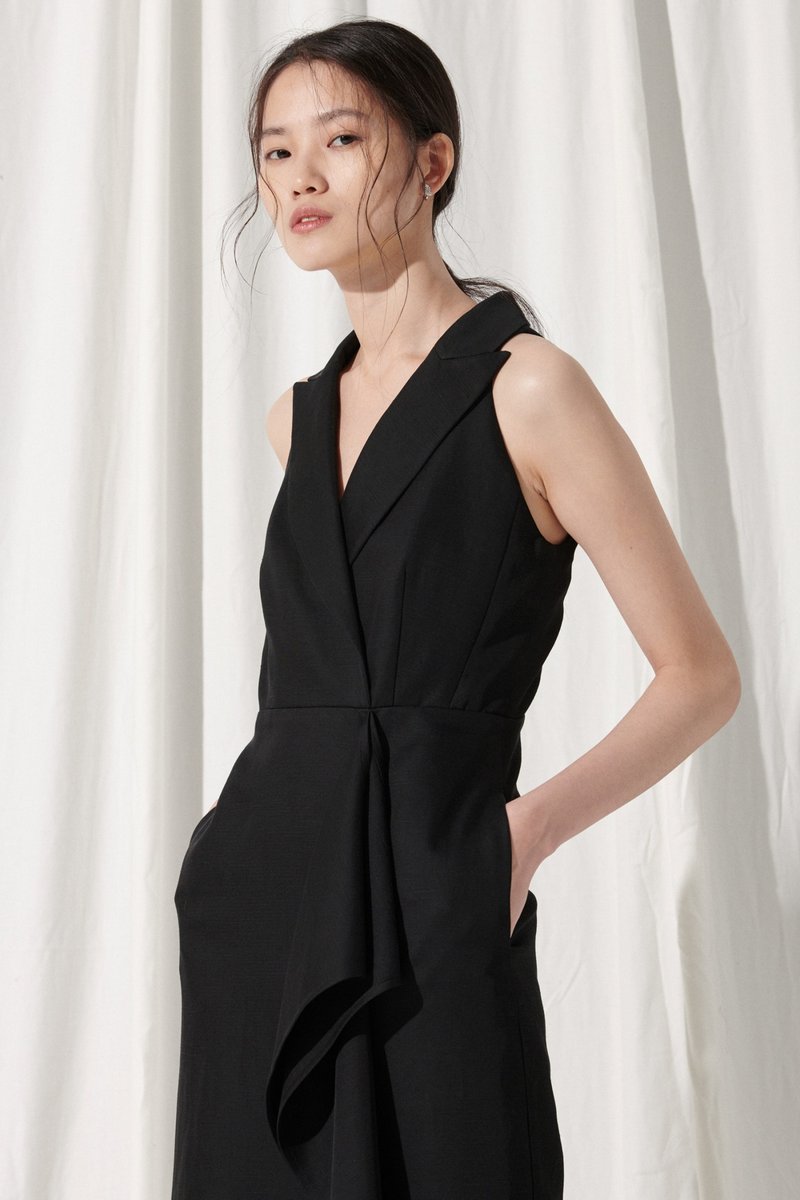 垂坠立裁V领洋装 - 洋装/连衣裙 - 棉．麻 