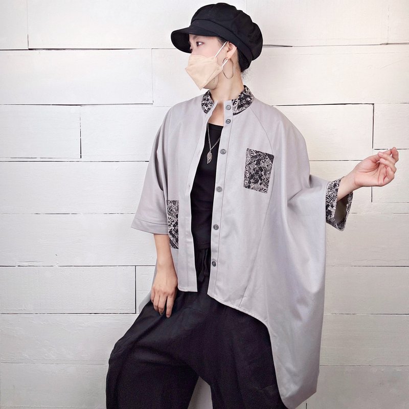 浅灰/黑花 前短后长拼接排扣伞罩 #T3067 - 女装休闲/机能外套 - 棉．麻 灰色