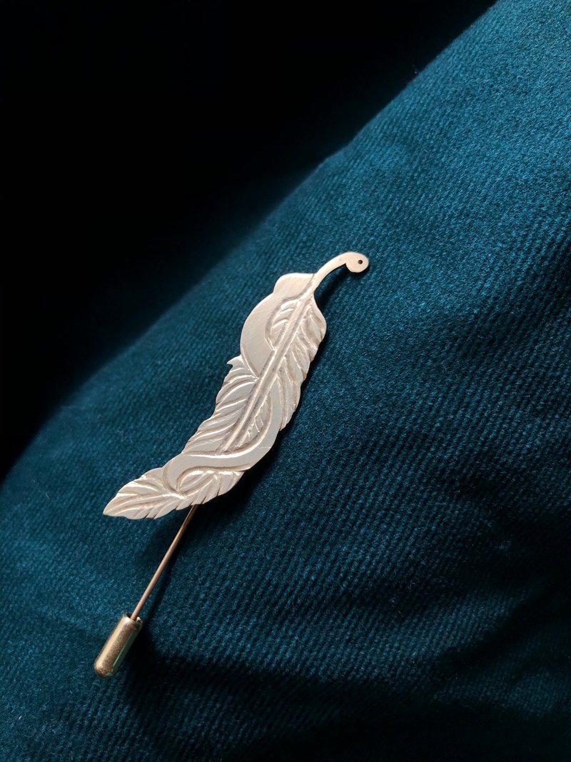 羽翼中的勇气 - 胸针 - 铜/黄铜 金色