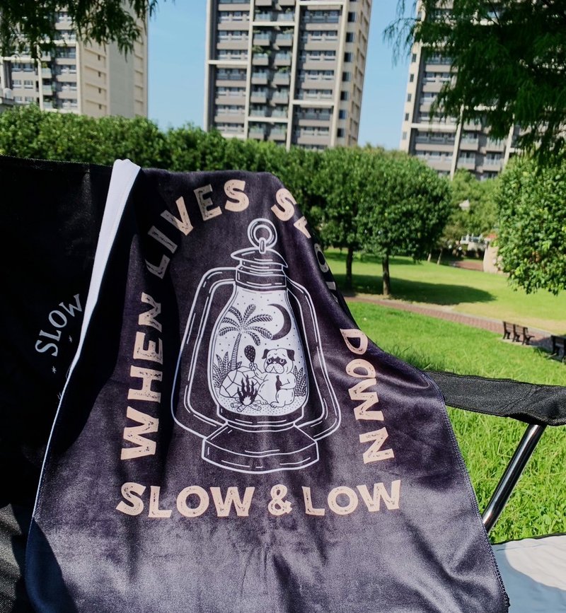 SLOW & LOW 新款巴哥露营趣毛巾 - 毛巾浴巾 - 其他材质 黑色