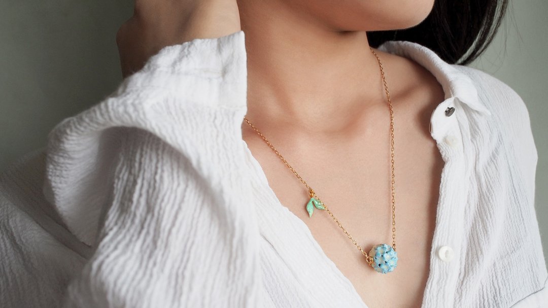 Blue Hydrangea Necklace, Flower Necklace. - 项链 - 其他金属 蓝色