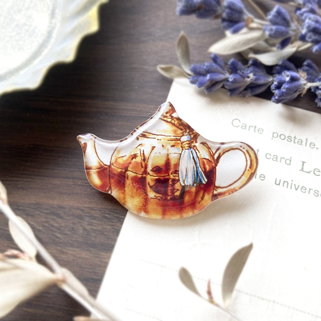 Milkteapot brooch milk teapot brooch black tea - 胸针 - 塑料 咖啡色