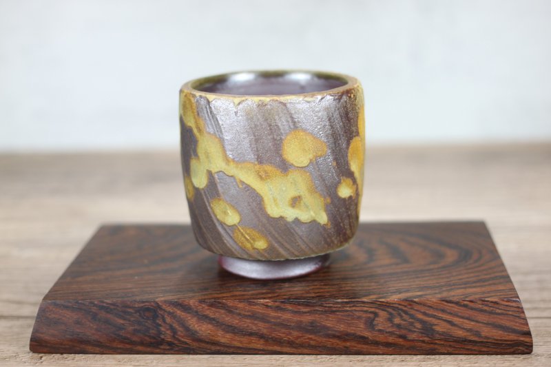 【沐春生活】切削斑点 手工柴烧 日式茶杯 叶敏祥手作 180ml - 其他杯子 - 瓷 