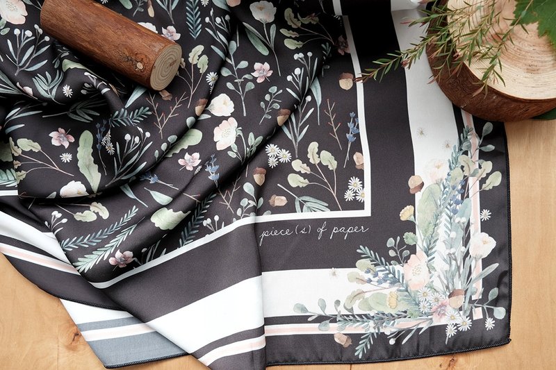 SCARF : Herbarium - 丝巾 - 聚酯纤维 黑色