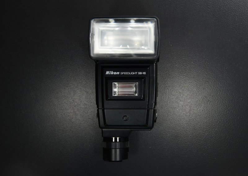【经典古物】尼康 NIKON SPEEDLIGHT SB-16 Nikon F3 专用 闪光灯 - 相机 - 其他材质 