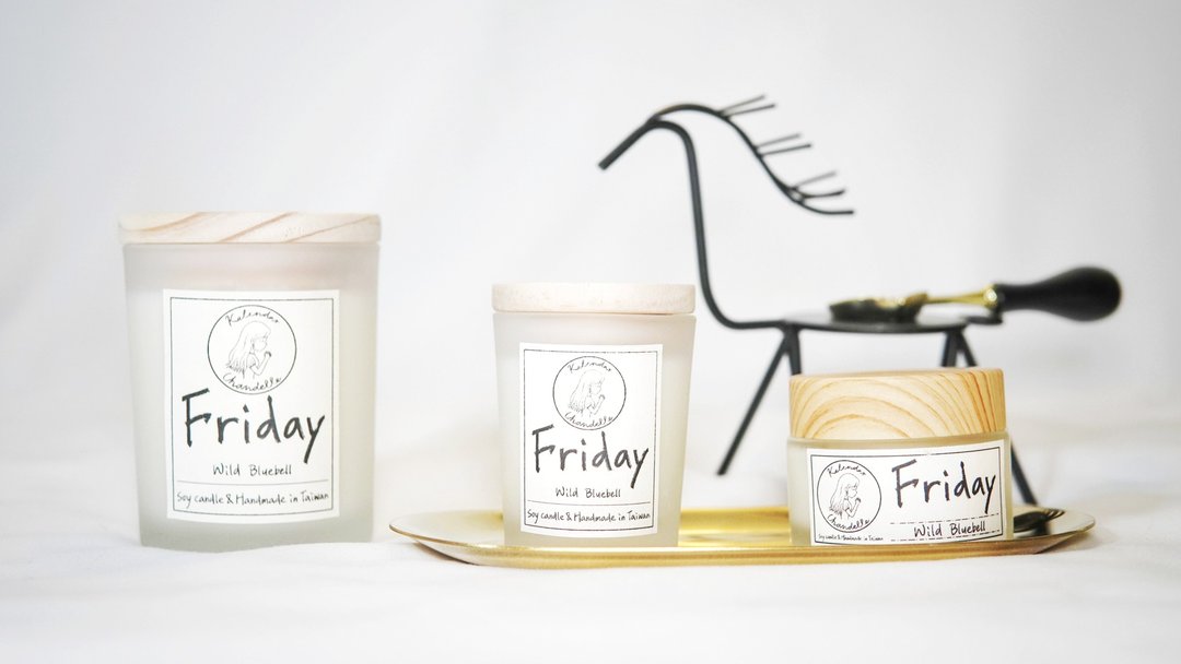 Friday Wild Bluebell 蓝风铃 香氛蜡烛 Kalendar Chandelle - 蜡烛/烛台 - 玻璃 白色