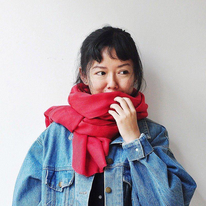 【岁时记】草木染純羊毛圍巾-聖誕紅色 - 丝巾 - 羊毛 红色