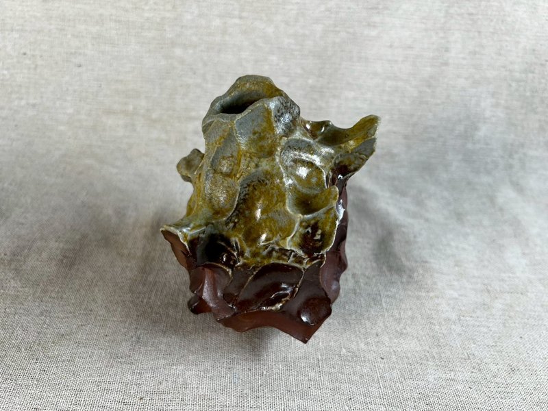 造型刮纹花器-1 - 花瓶/陶器 - 陶 咖啡色