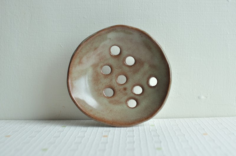 Heyu Soap ・手捏陶皂盘・陶土制・自然沥水・手工生活器皿 - 卫浴用品 - 陶 卡其色