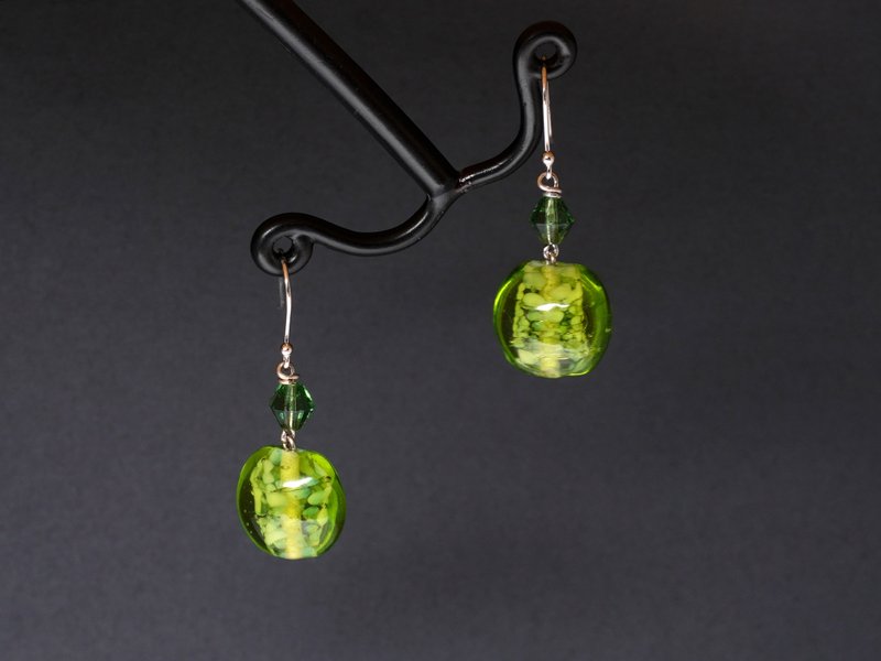 绿透珠 -60 年代穆拉诺琉璃珠耳环 - 苏咪珠儿 SJE071 - 耳环/耳夹 - 玻璃 绿色