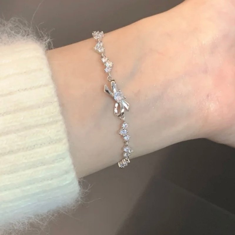YuanPearl法式蝴蝶結925純銀手鍊仙女款氣質首飾爆閃手鍊 - 手链/手环 - 纯银 银色