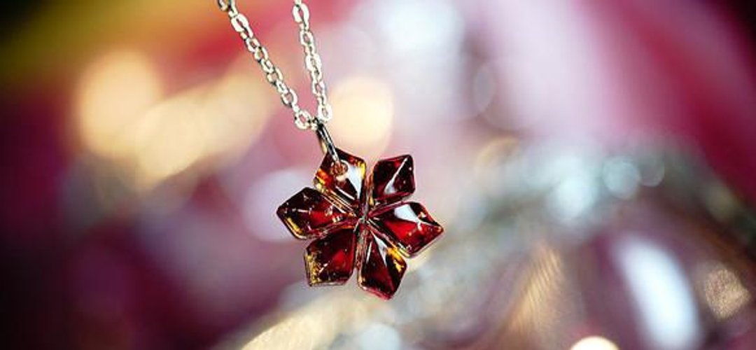[Made to order] Wine red flowers - 项链 - 玻璃 红色
