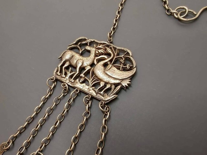 老银鸟鹿双兽挂饰– 古董老银胸饰 - 纯古董 SA-013 - 吊饰 - 银 银色