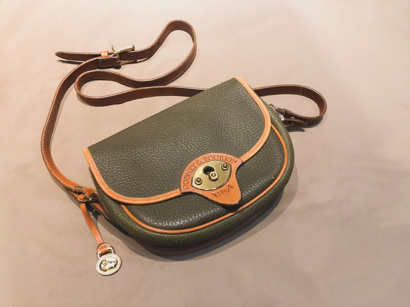 Dooney & Bourke VINTAGE BAG 美制古董包 - 侧背包/斜挎包 - 真皮 绿色
