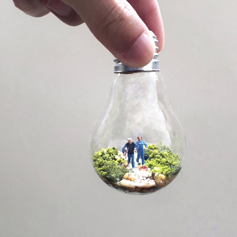 苔灯泡 把世界放进钨丝灯泡的微景观 - 摆饰 - 玻璃 多色