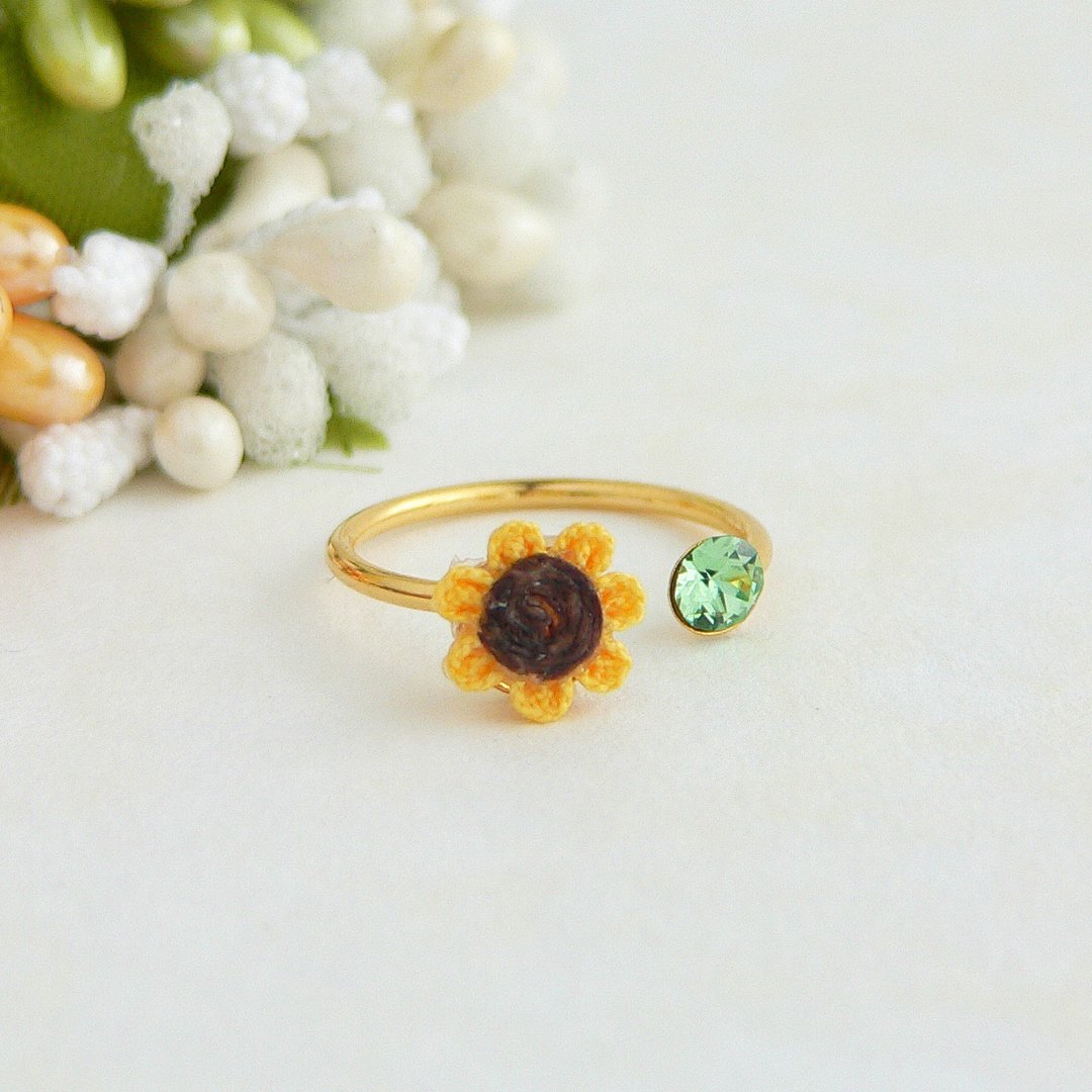 Knobwork sunflower and Swarovski ring - 戒指 - 棉 黄色