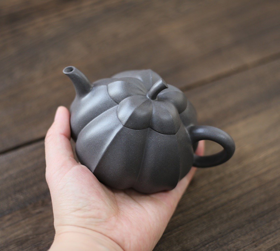 送礼紫砂壶茶壶高端筋纹器 菱花瓣 做工精细挺拔 花瓣口盖 精工细 - 茶具/茶杯 - 陶 灰色