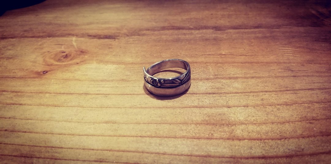 Speaking of lucky charms, this is it. Antique Silver confectionery toothpick remake men's ring Shochikubai_0790 Japanese pattern - 戒指 - 纯银 银色