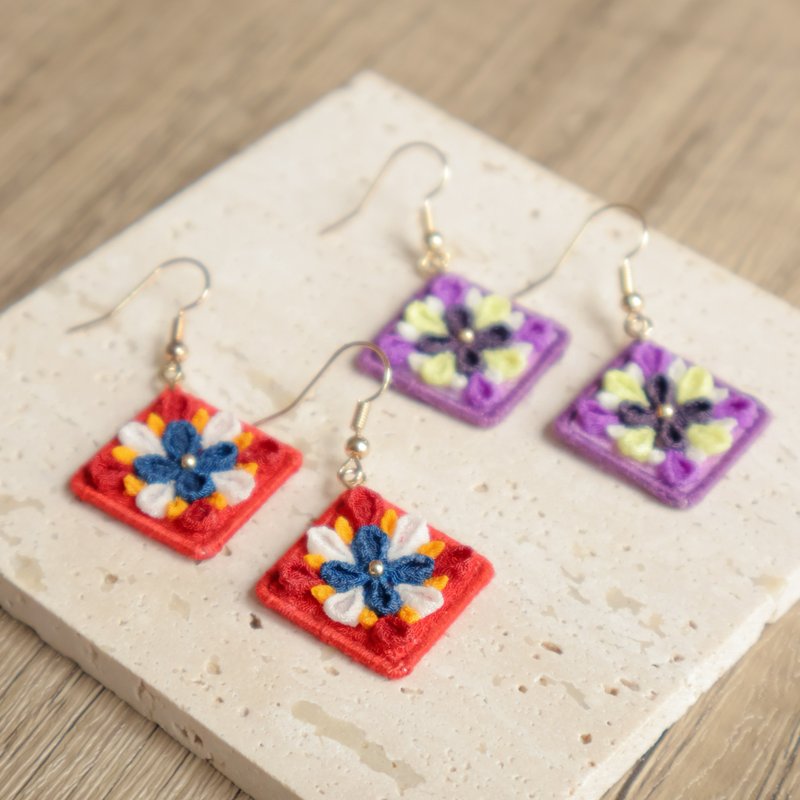 细工布花耳环 — 花砖格格 - 耳环/耳夹 - 其他人造纤维 红色