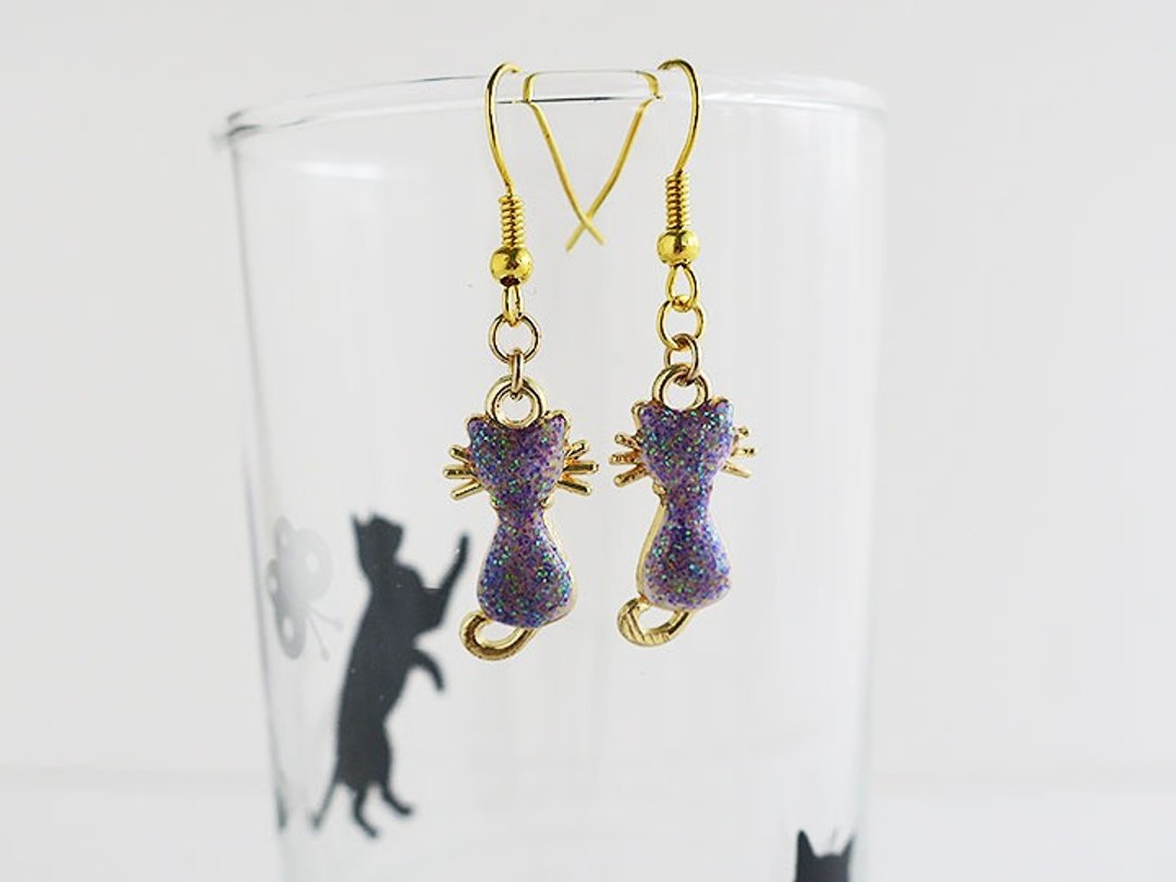 Fuyushokuneko chan earrings - 耳环/耳夹 - 其他材质 紫色