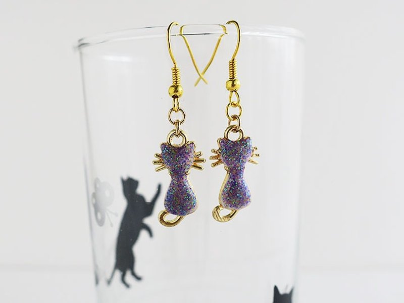 Fuyushokuneko chan earrings - 耳环/耳夹 - 其他材质 紫色